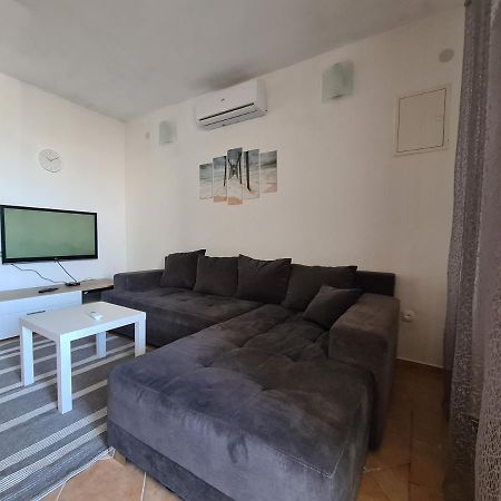 Apartman Mihaela Vrsi Exterior foto